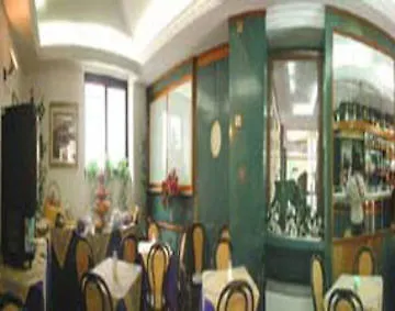 Frank Hotel